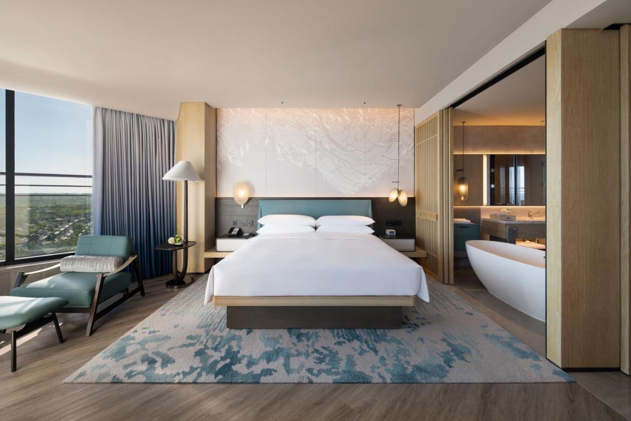 Qinhuangdao Marriott Resort Exterior photo