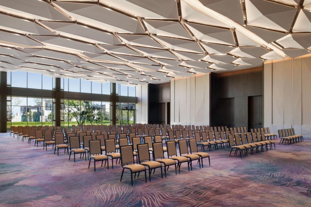 Qinhuangdao Marriott Resort Exterior photo